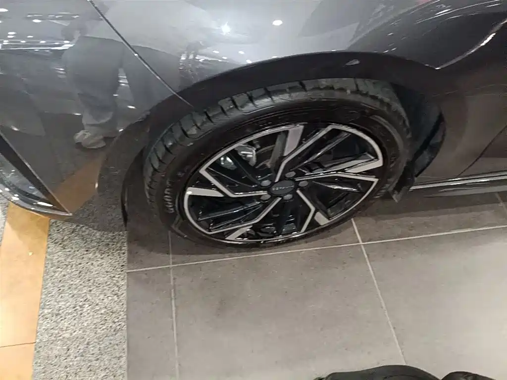 Lynk & Co 03 2023 2.0TD DCT Power Halo фото 23