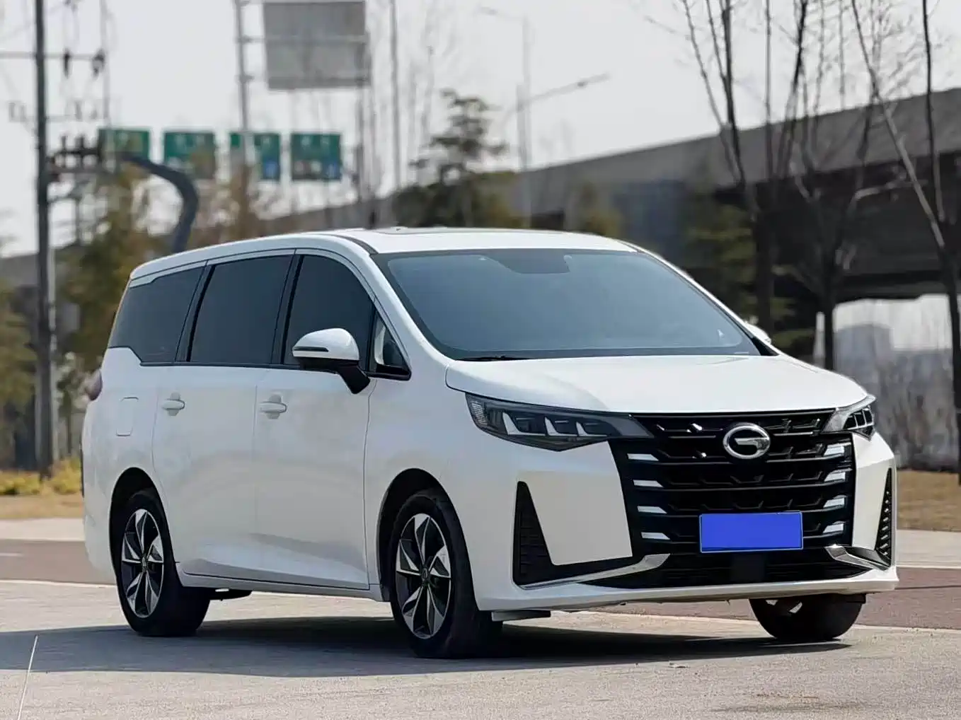 GAC Trumpchi Trumpchi M6 2021 PRO 270T DCT Luxury Edition фото 3
