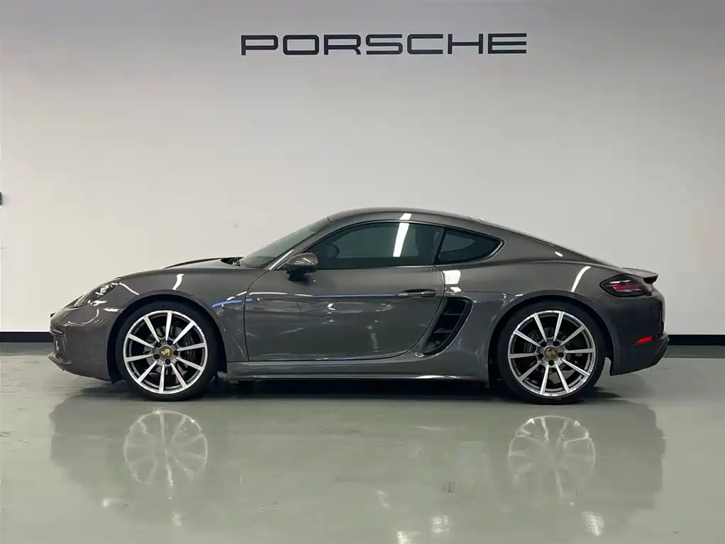 Porsche 718 2018 Cayman 2.0T фото 4