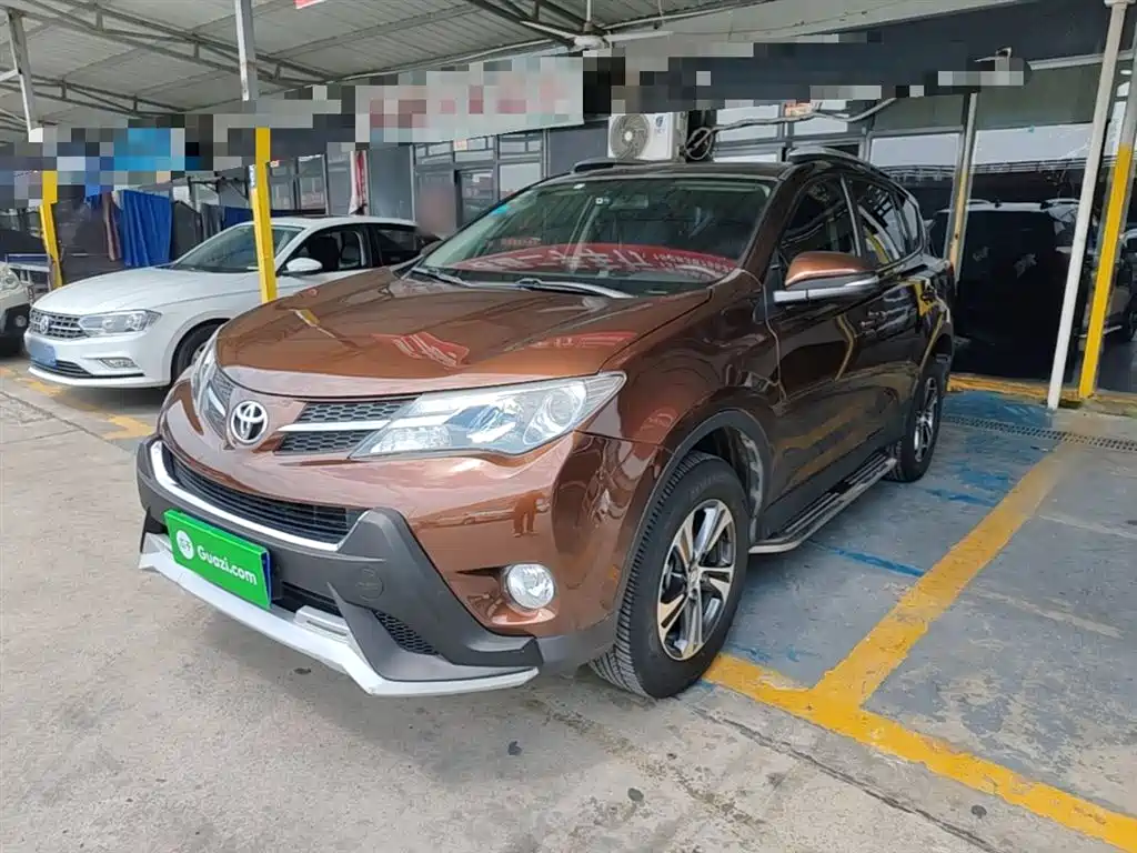 Toyota RAV4 Rongfang 2015 2.0L CVT 2WD Trend Edition