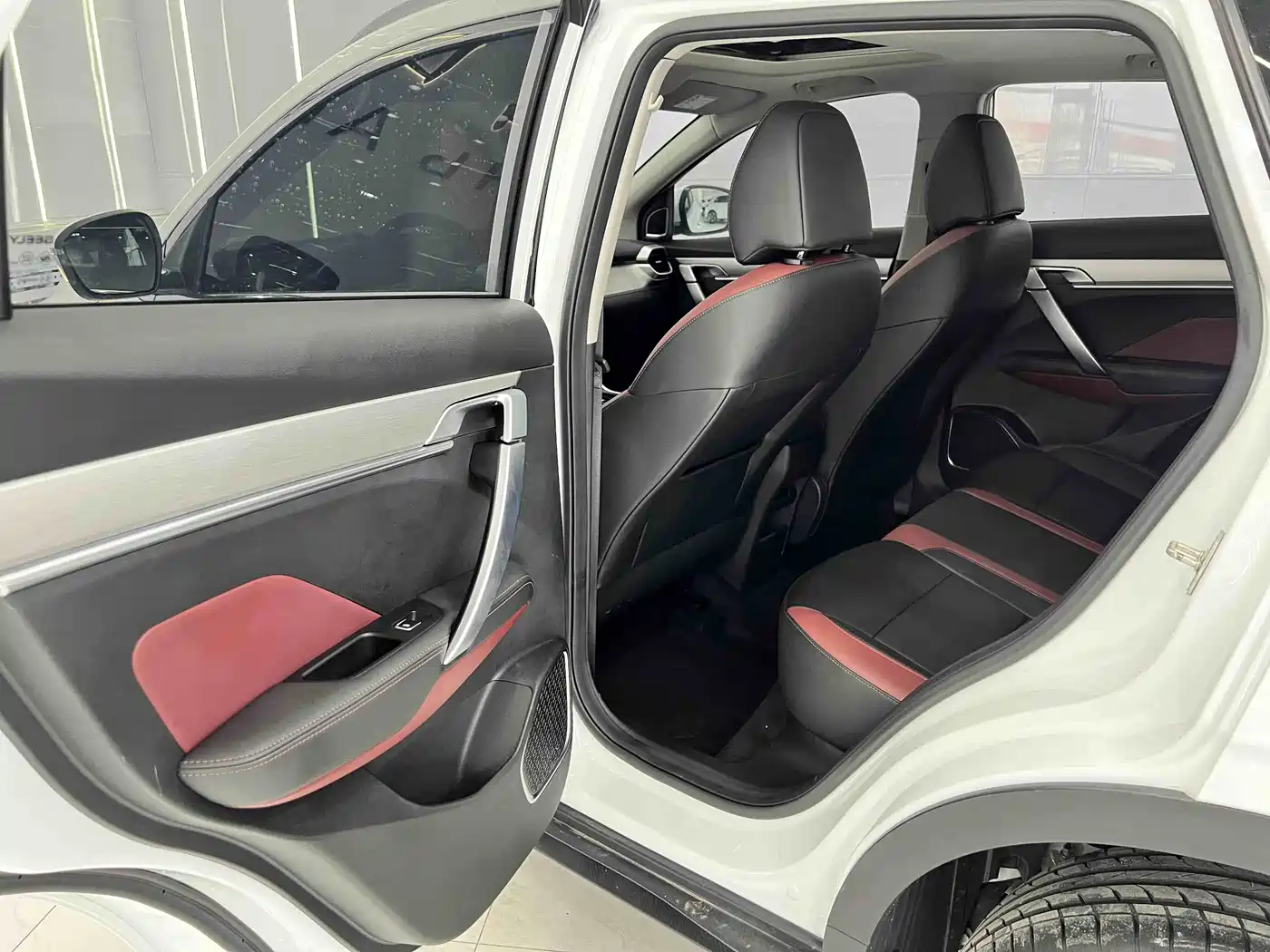GEELY AUTOMOBILE BINYUE