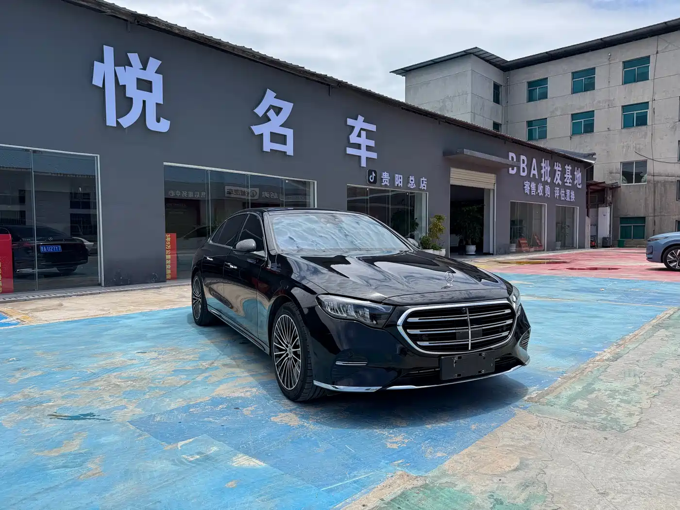 Mercedes-Benz E-Class 2024 Model E 300 L Luxury фото 3