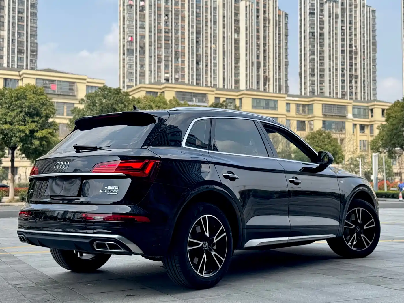 Audi Q5L 2024 Model 40 TFSI Fashion Dynamic фото 2