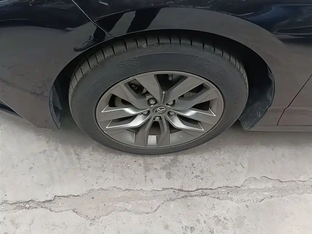 Toyota Avalon 2019 Hybrid 2.5L Luxury Edition China VI фото 23