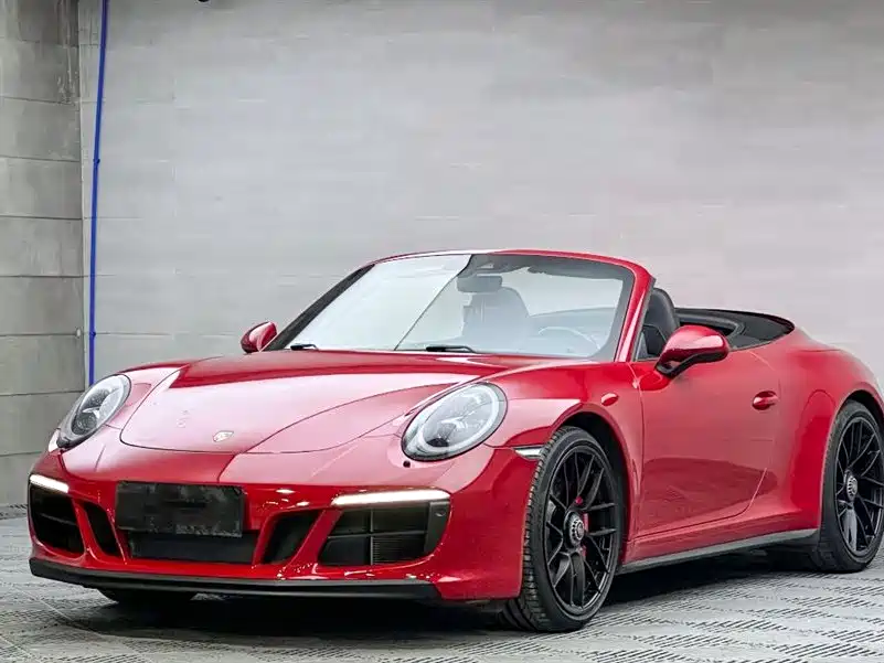 Porsche 911 2017 Carrera 4 Cabriolet GTS 3.0T