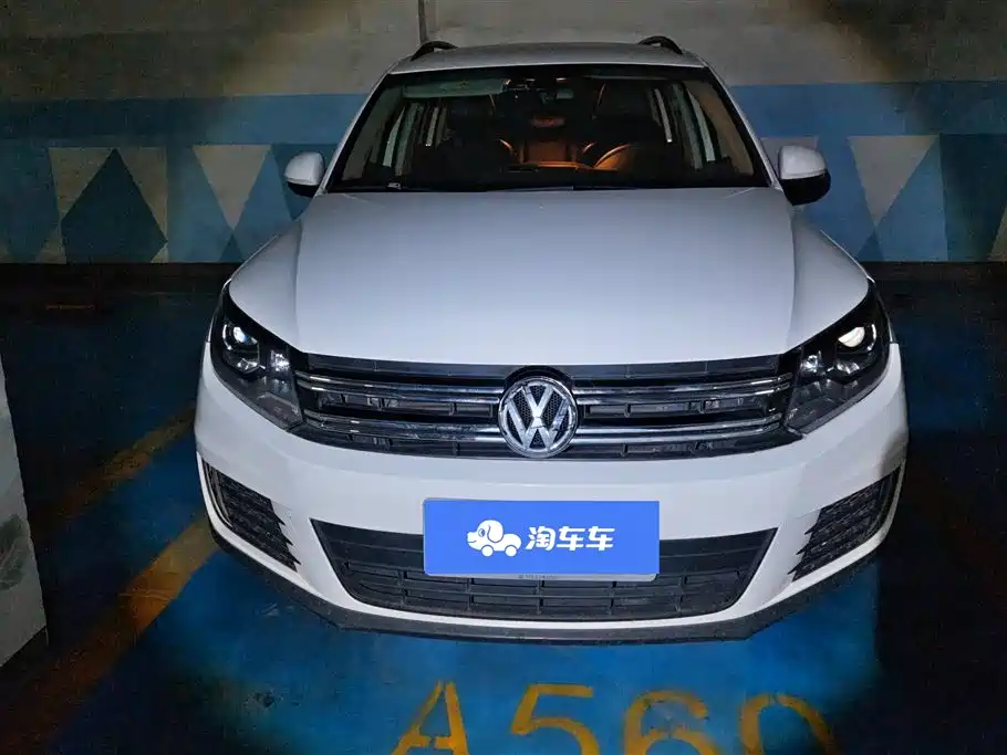 Volkswagen Tiguan 2015 1.8TSI Automatic 2WD Trendline фото 2