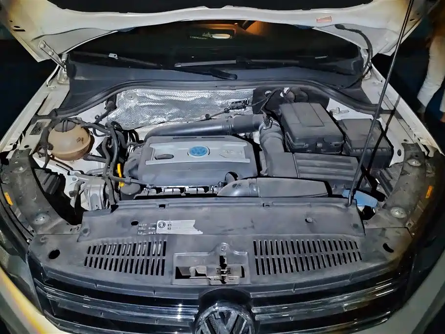 Volkswagen Tiguan 2015 1.8TSI Automatic 2WD Trendline фото 10