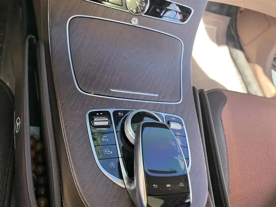 Mercedes-Benz E-Class 2018 Facelift E 300 L Luxury фото 16