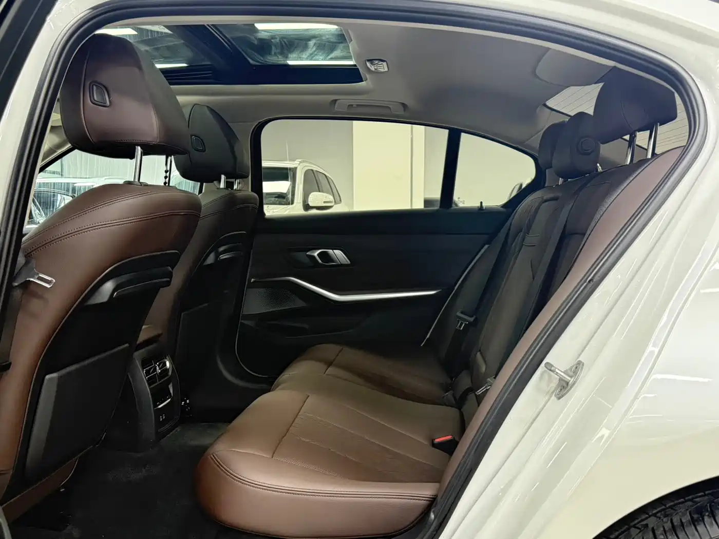 BMW 3 Series 2022 320Li M Sport Package фото 16