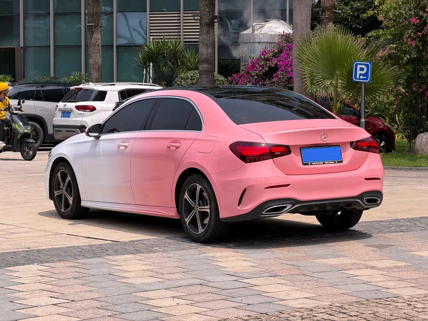 Mercedes-Benz A-Class 2024 Facelift A 200 L Fashion фото 4