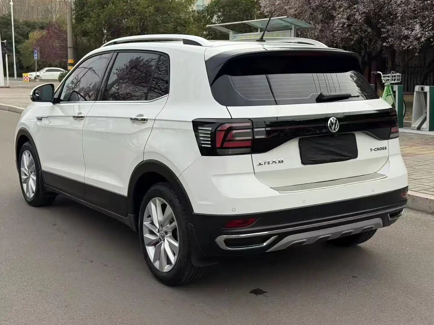 Volkswagen T-Cross 2019 1.5L Automatic Comfort Edition фото 3