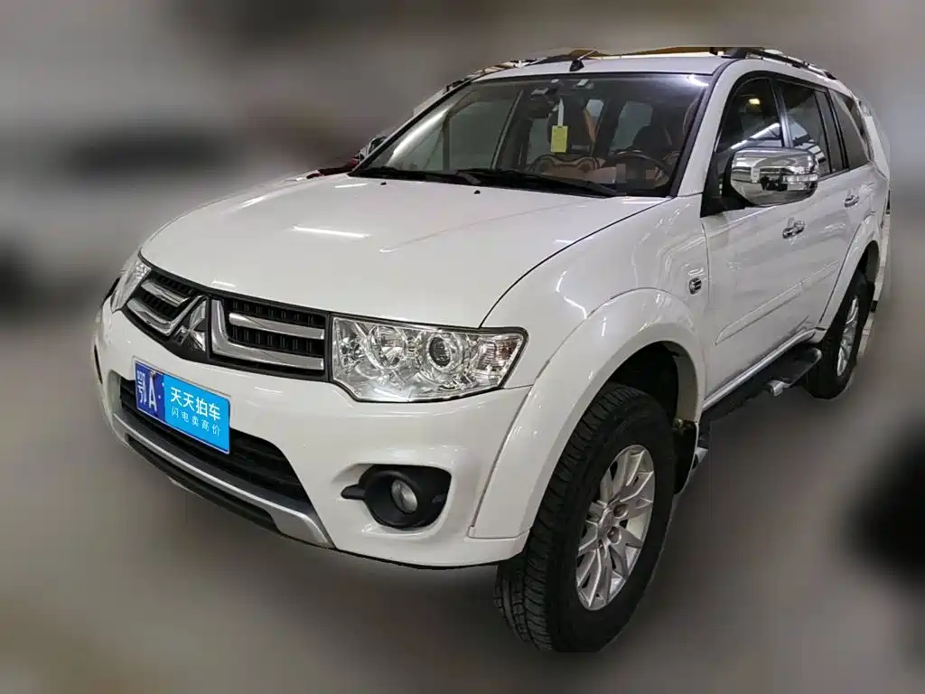 Mitsubishi Pajero Sport 2013 — пригон из Китая