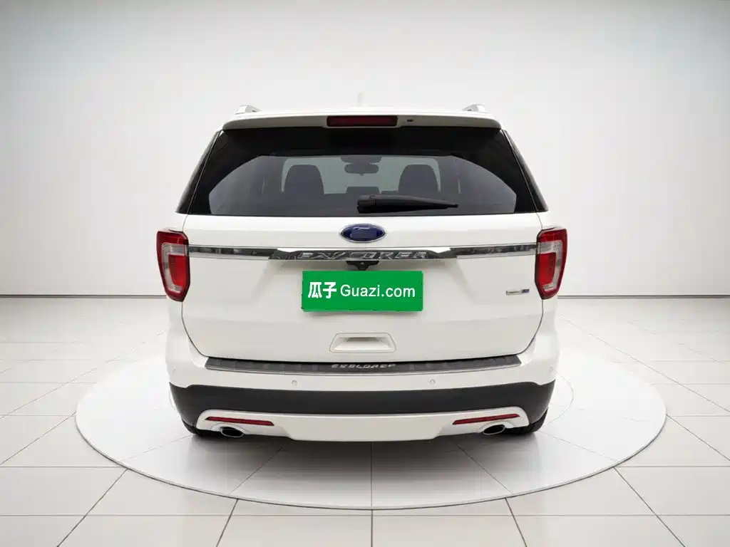 Фото 5 - Ford Explorer (Import)