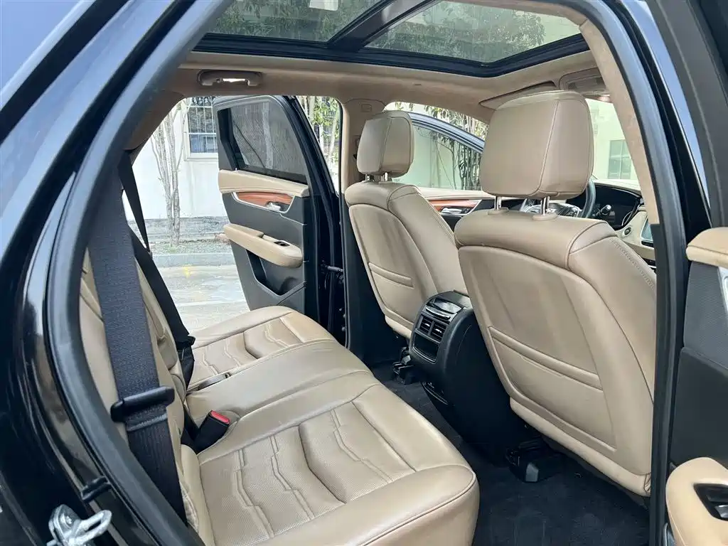 Cadillac XT5 2018 28E 4WD Platinum Edition фото 11