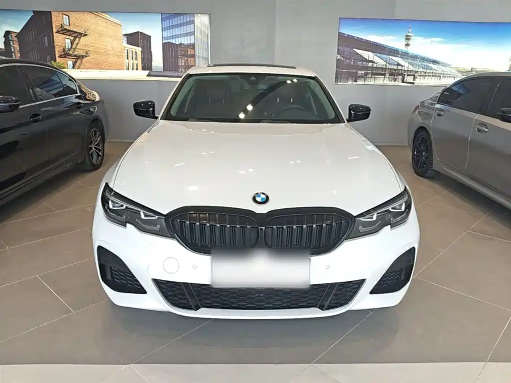 BMW 3-SERIES