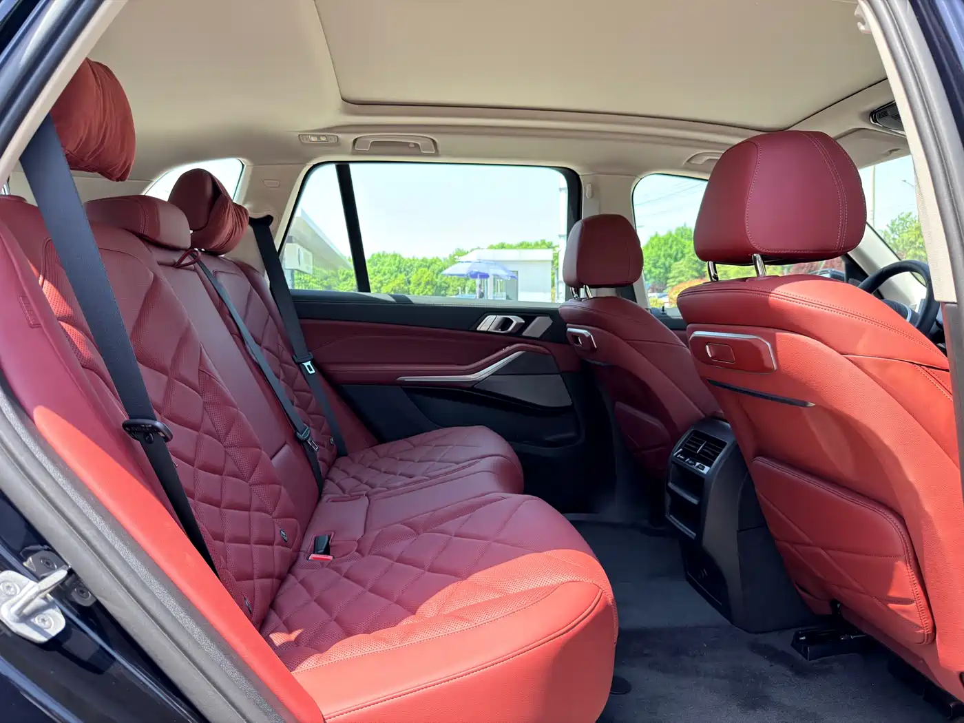 BMW X5 2025 Model xDrive 30Li Exclusive M Sport Blackout Package фото 6