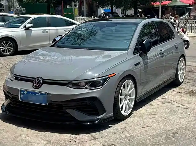 Volkswagen Golf 2023