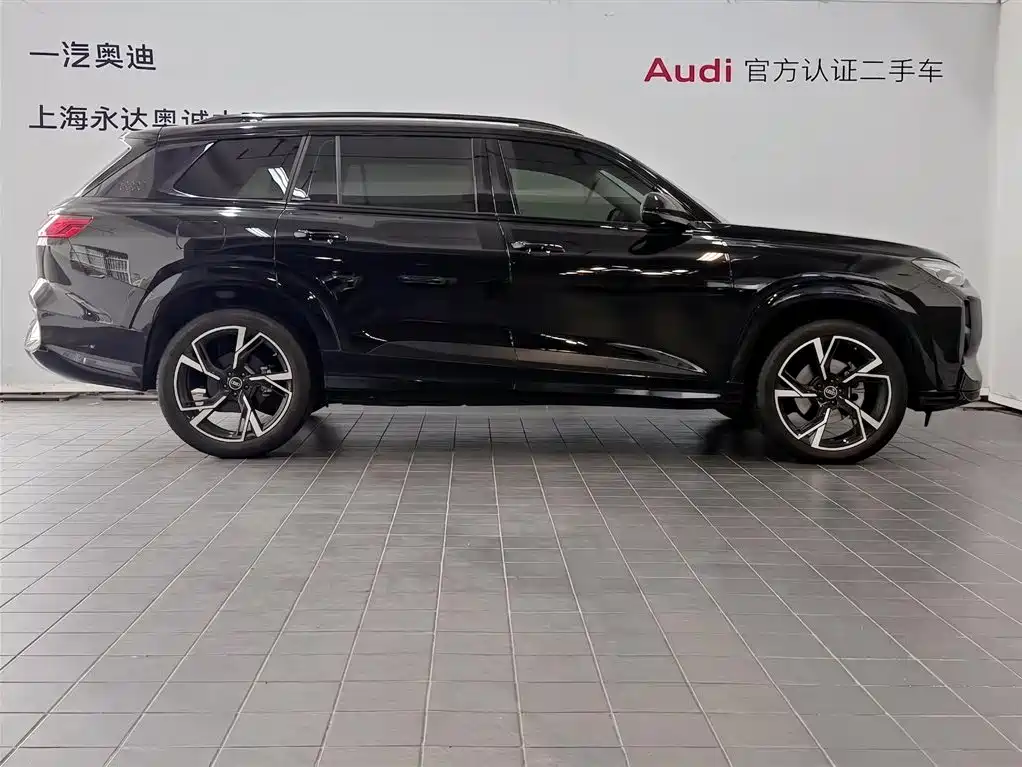 Audi Q6 2026 Model 40 TFSI quattro Guanyun Type Yulin Package 7-Seater фото 3