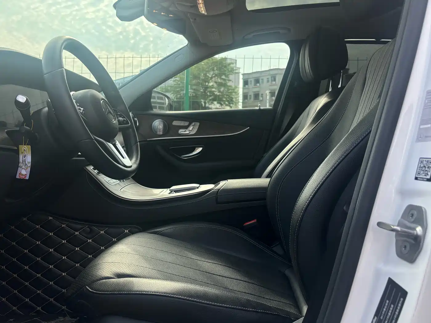 Mercedes-Benz E-Class 2019 Facelift E 300 L Luxury фото 7