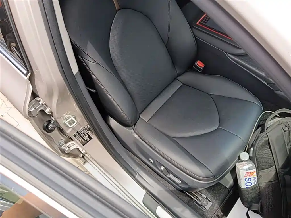 Toyota Camry 2021 2.0G Luxury Edition фото 25