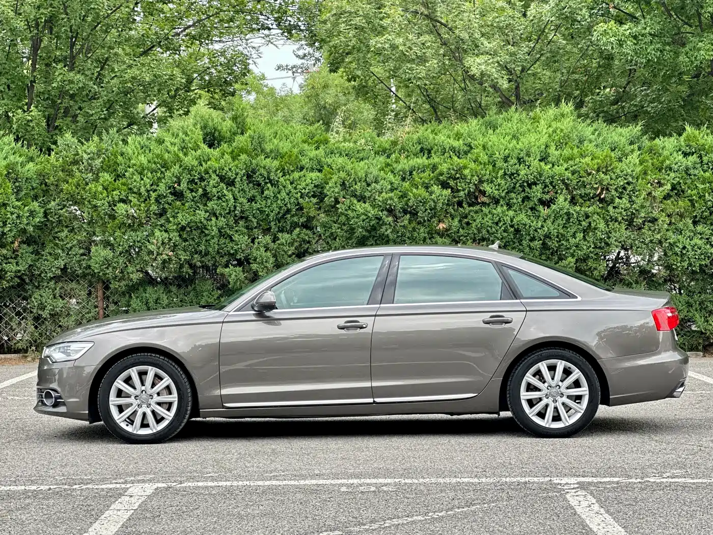 Photo 15 - Audi A6L