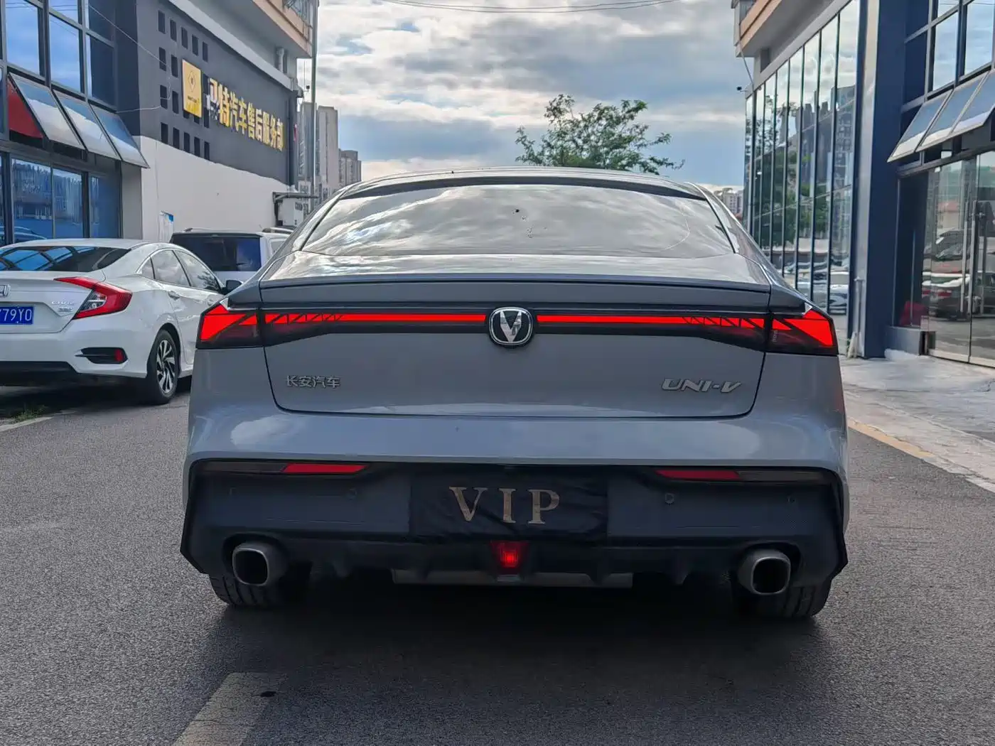 CHANGAN UNI-V