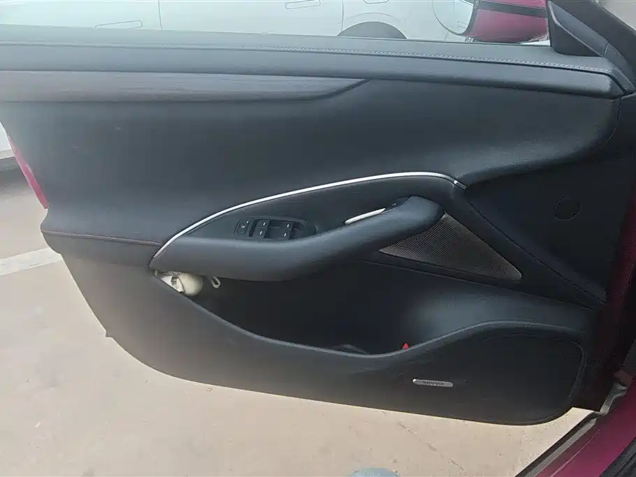 Xiaomi Auto Xiaomi SU7 2024 RWD Long Range Intelligent Driving Edition фото 7