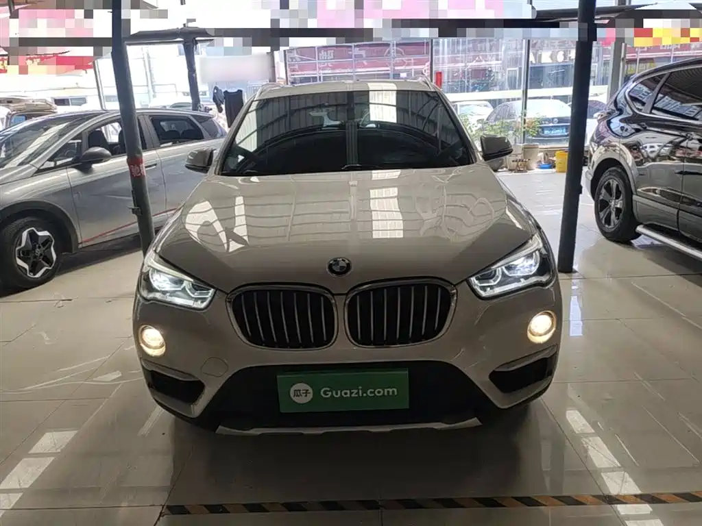 BMW X1 2016 sDrive18Li Luxury Model фото 3
