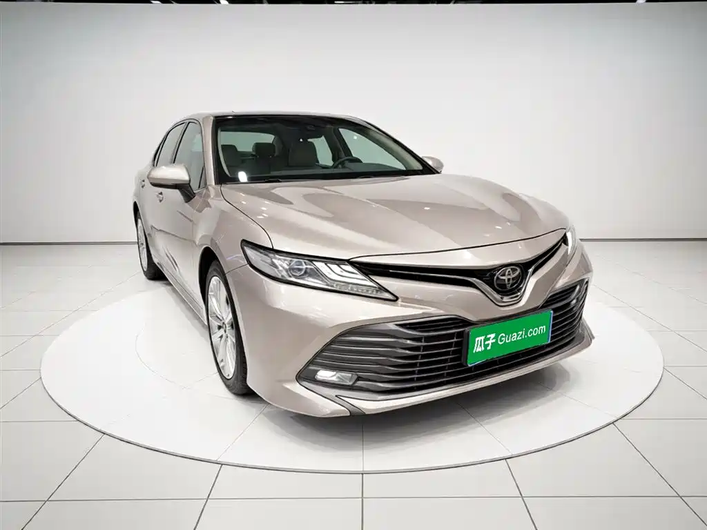 Toyota Camry 2018 2.5G Luxury Edition фото 4