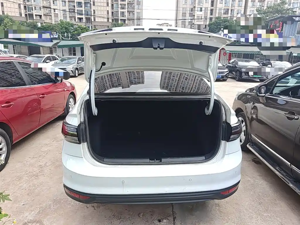 Volkswagen Lavida 2025 New Edge 1.5L Outstanding New Ease фото 19