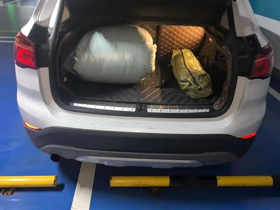 BMW X1 2016 sDrive18Li Luxury Model фото 4