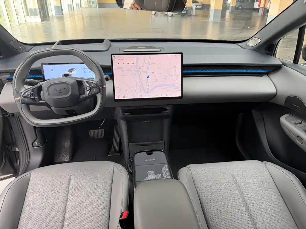  Lynk & Co Lynk & Co Z20 2025 530km RWD Max Sun Chaser Edition 4