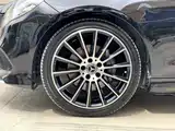 Photo 14 - Mercedes-Benz E-Class