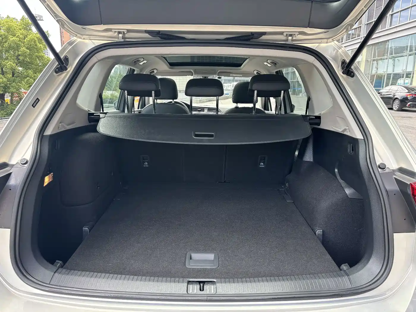 Volkswagen Tiguan L PHEV 2019 430PHEV Hybrid Luxury Edition фото 14