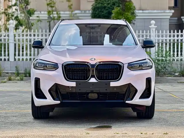 BMW iX3 2023 Pioneer Type