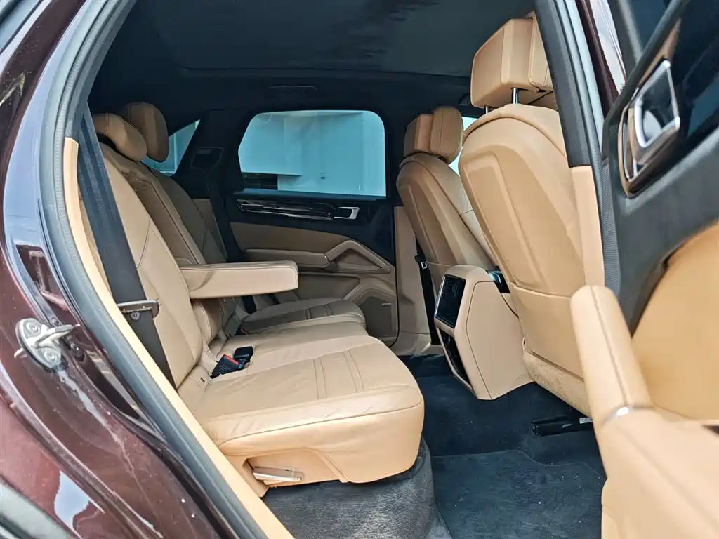 Porsche Cayenne New Energy 2019 Cayenne E-Hybrid 2.0T фото 27