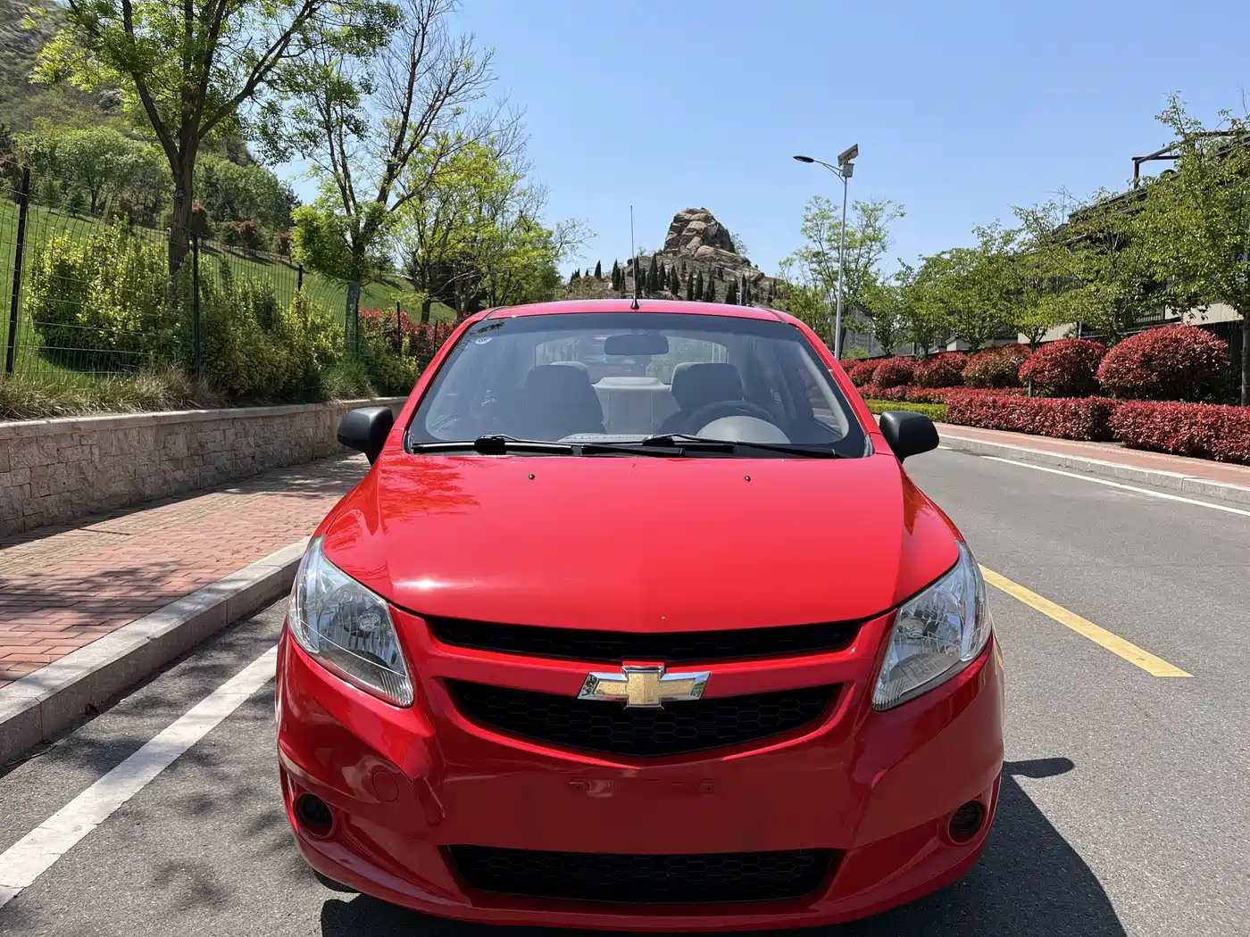 Chevrolet Sail 2013 Sedan 1.2L Manual Fashion Happiness Edition фото 2