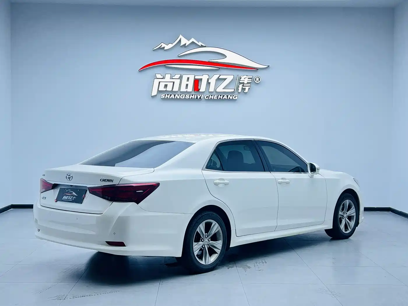 Toyota Crown 2015 2.5L Smart Edition фото 7