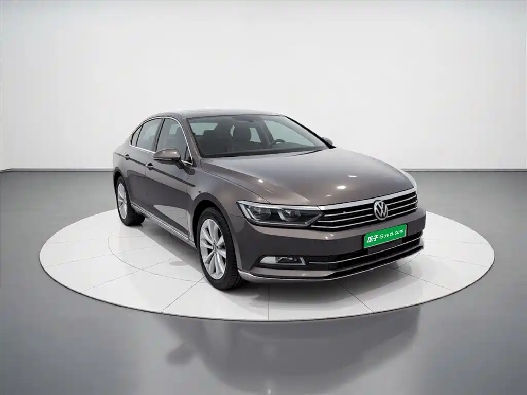 Volkswagen Magotan 2017 330TSI DSG Luxury фото 4