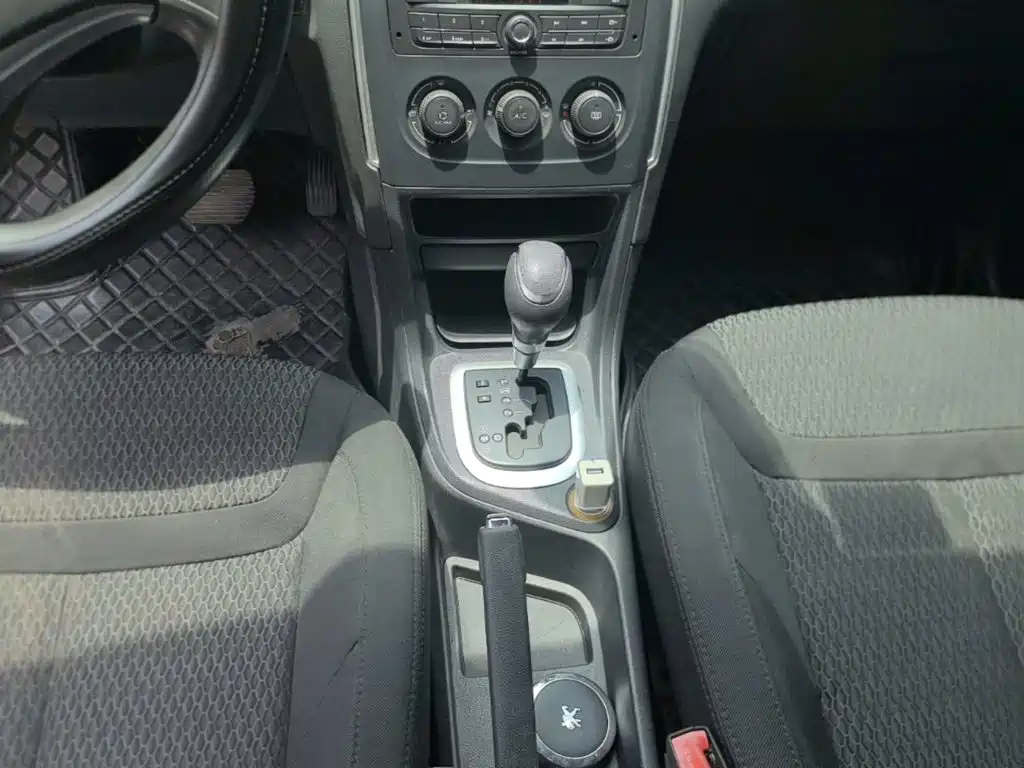 Peugeot 308 2014 2014 Model Joy Edition Classic 1.6L Automatic Superior Style