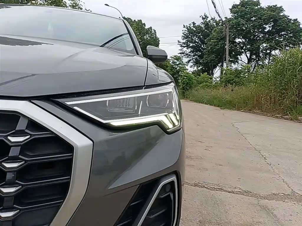 Audi Q3 2019 35 TFSI Progressive Sport фото 24