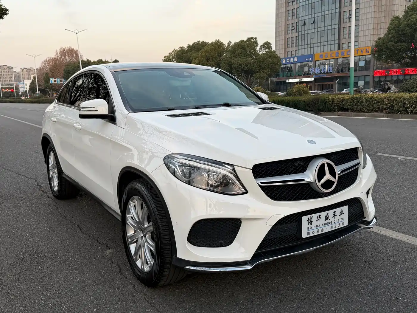 Mercedes-Benz GLE Coupe 2015 GLE 320 4MATIC Coupe SUV фото 3