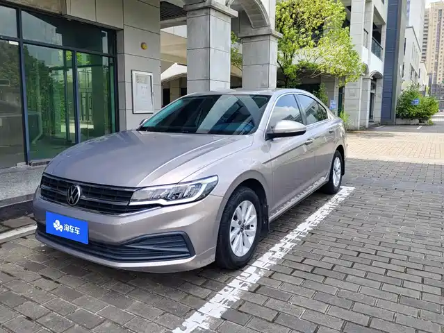 Volkswagen Bora 2021