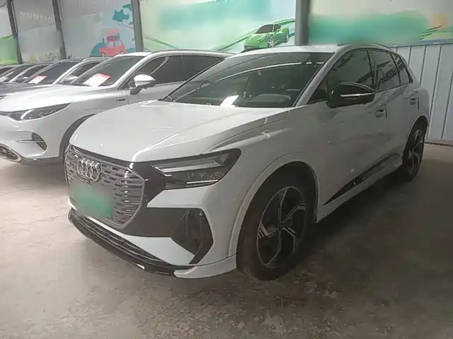 Audi Q4 e-tron 2023