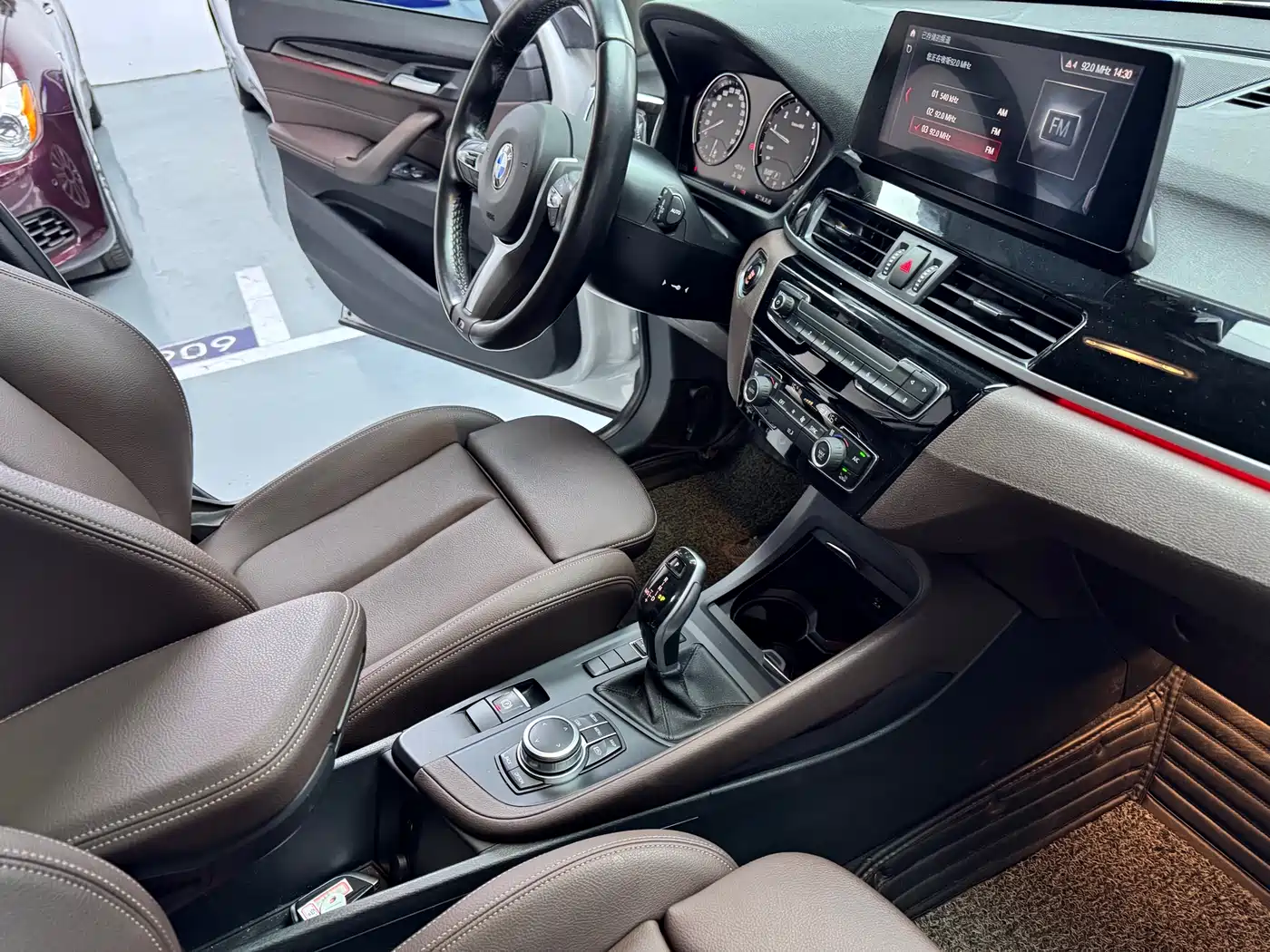 BMW X1 2022 sDrive25Li Leading фото 12