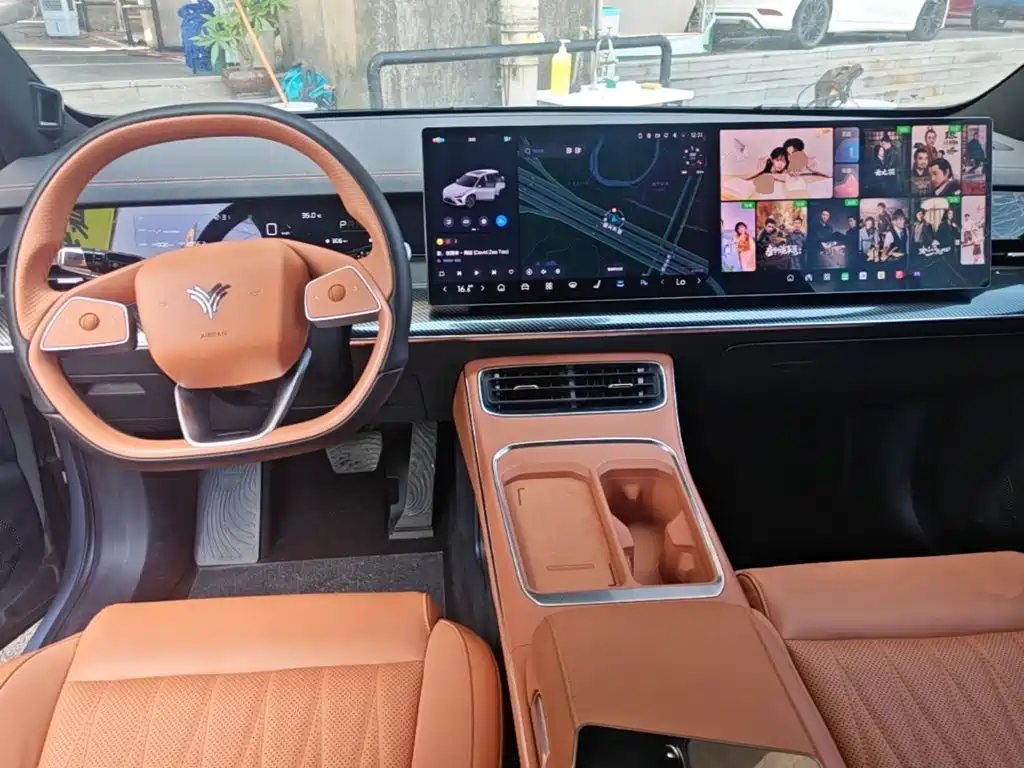 Nezha Auto Nezha L 2024 2024 Extended Range 310 Flash Charge Red Edition