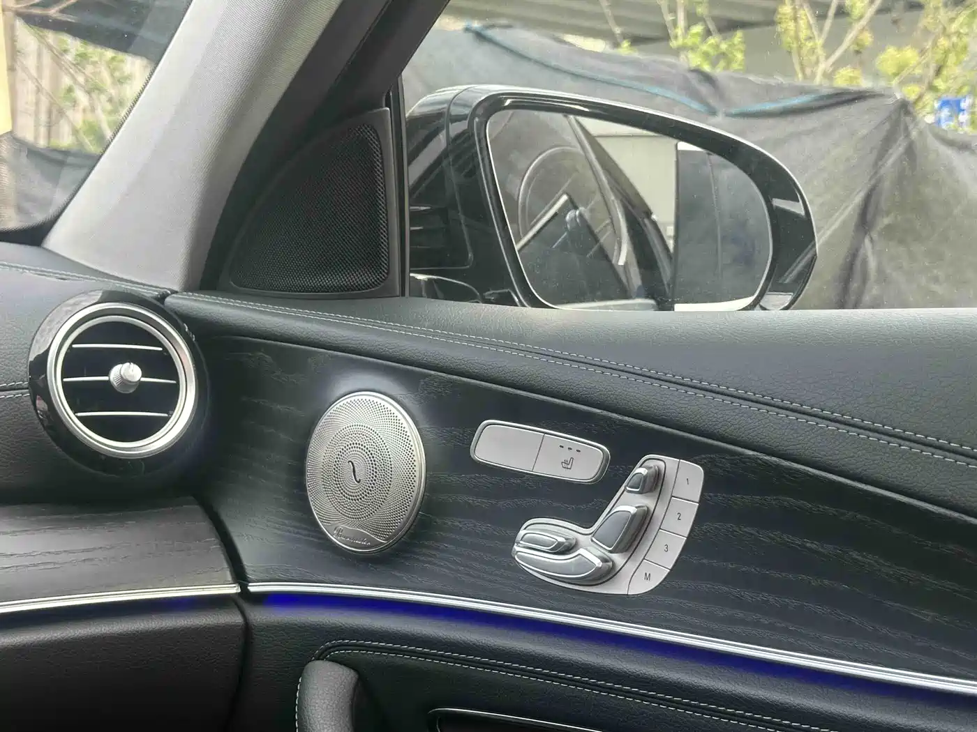 Mercedes-Benz E-Class 2016 E 300 L Sport Luxury фото 13