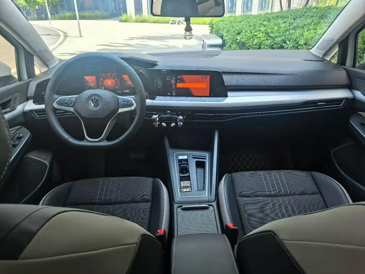 Volkswagen Golf 2023 280TSI DSG Pro фото 5