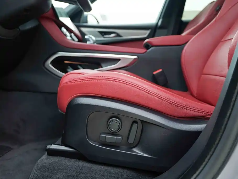 Jaguar F-PACE 2024 2024 P250 R-Dynamic SE