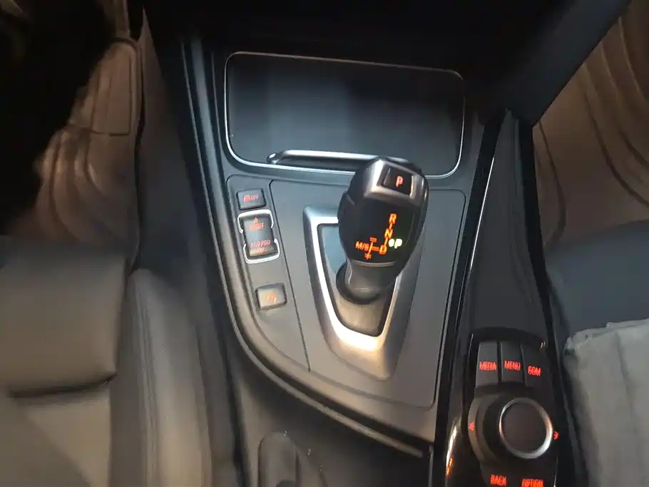 BMW 3 Series 2018 320Li xDrive Fashion Style фото 16
